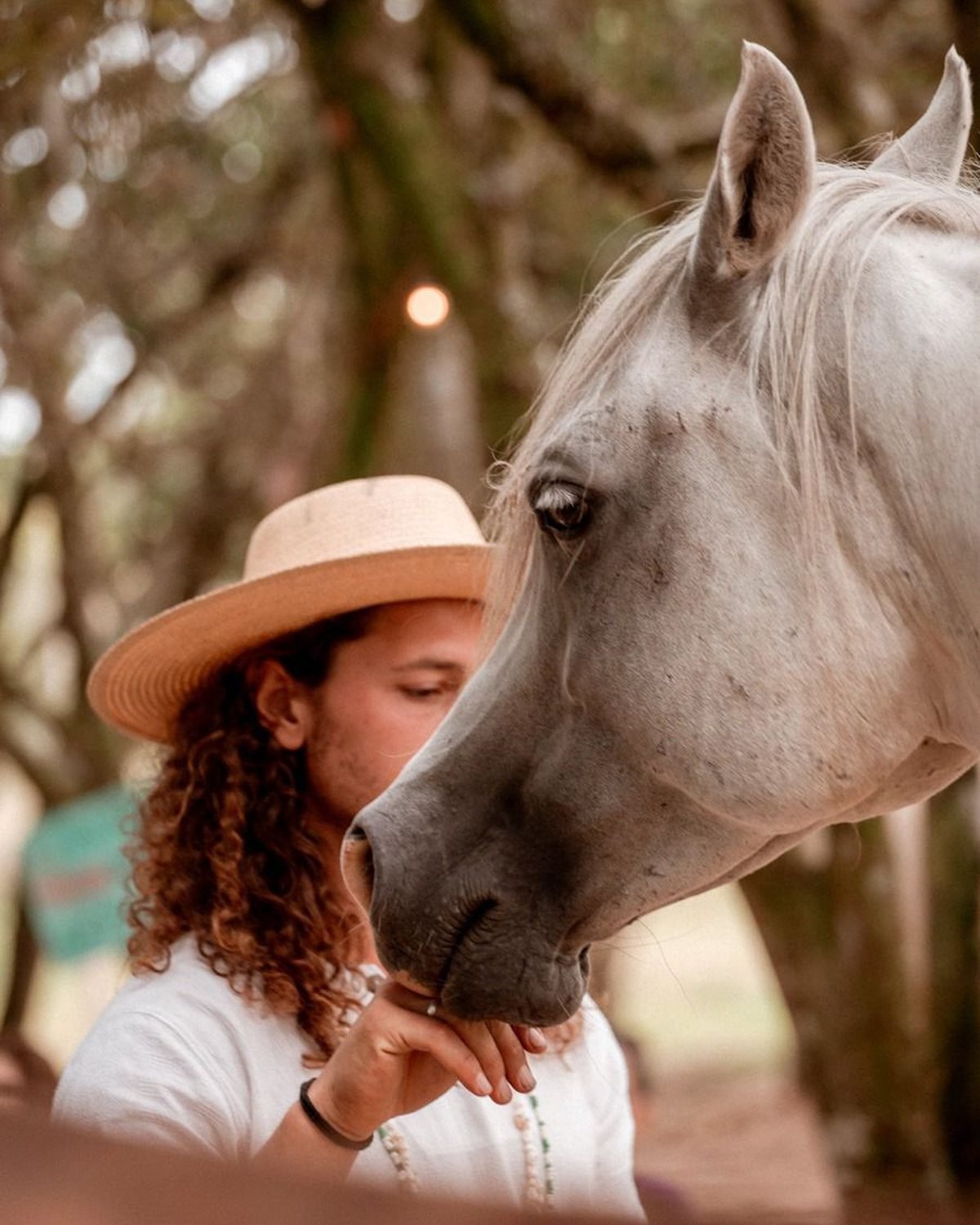 Guto Petry com um cavalo